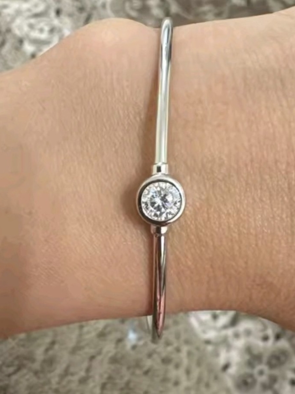 VVS1 0.5 Carat* 5MM Round-cut Bezel Bangle 17cm